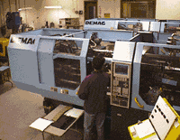 Thinwall Molding Machine